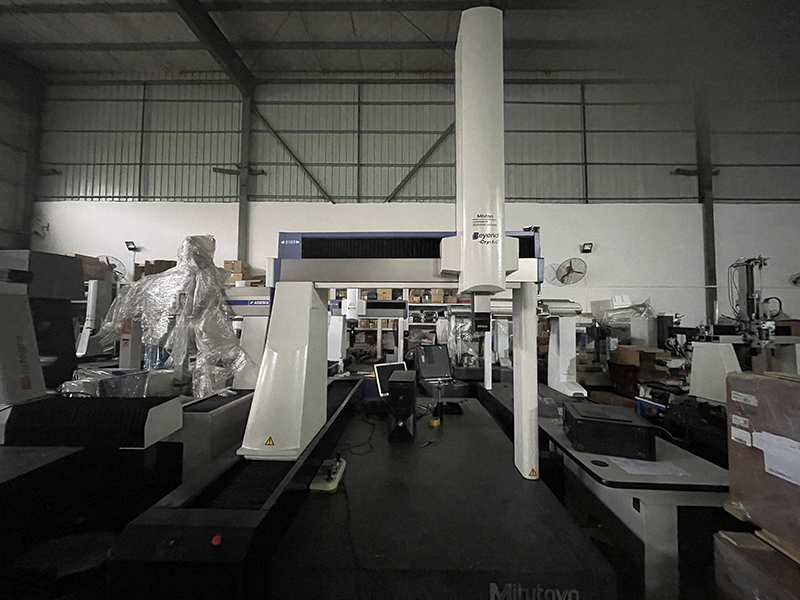 三丰大行程高精度三坐标测量机维修调试